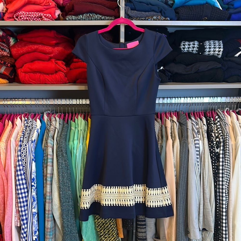 Lily Pulitzer Navy With Gold Detail Exposed Back Zipper Cap Dress Size 4